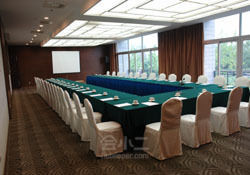 北京稻香湖景酒店會議室價(jià)格與預(yù)訂服務(wù)——會小二網(wǎng):400-991-2828 為您提供專業(yè)會議服務(wù)